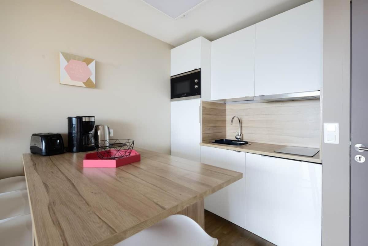 Vu Mer By K6&You Cassis Luaran gambar